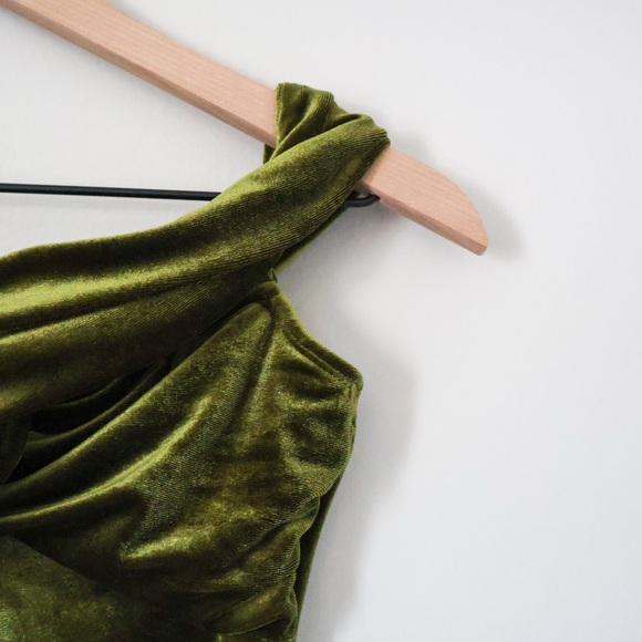 Reformation Ezlynn Knit Top in Green Velvet XS - Picture 3 of 6
